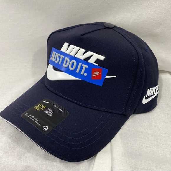 Nike Accessories Nike Sportswear Heritage86 Adjustable Hat Iconic